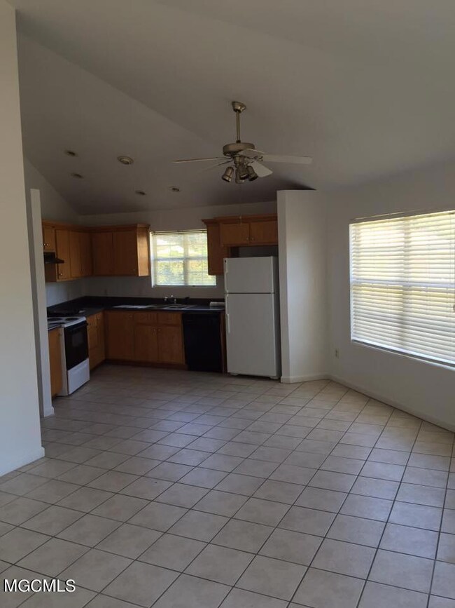 3525 Cochran Ave, Moss Point, MS 39562 - photo 2