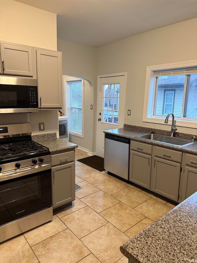 350 S Wayne St, Waterloo, IN 46793 - photo 5