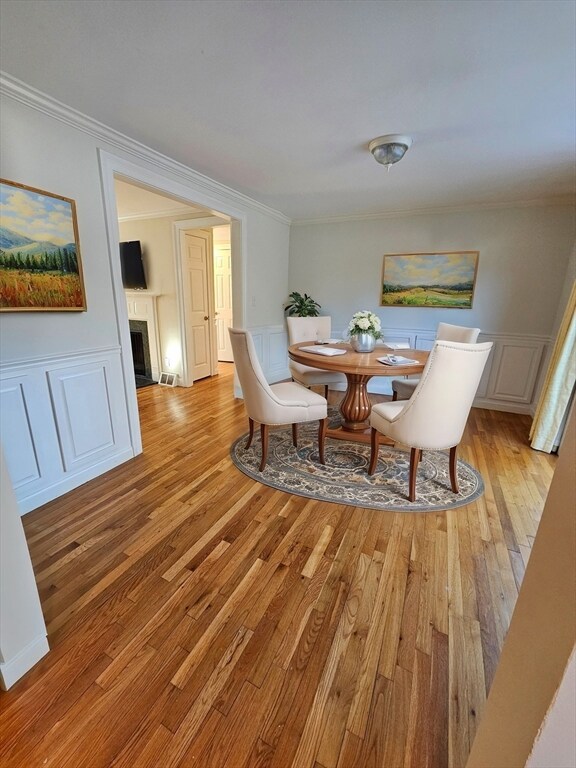 106 Jericho Rd, Weston, MA 02493 - photo 3