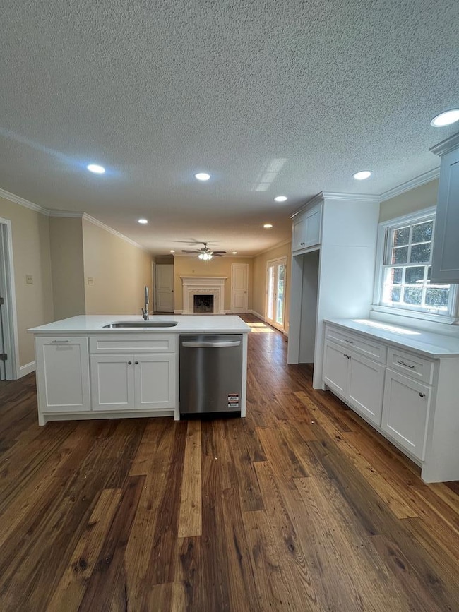 422 Dunbar Ln, Albany, GA 31701 - photo 5