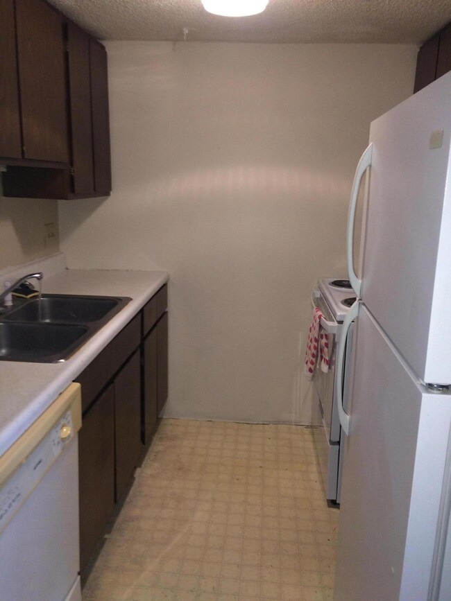 201 College Blvd E unit 4, Niceville, FL 32578 - photo 6