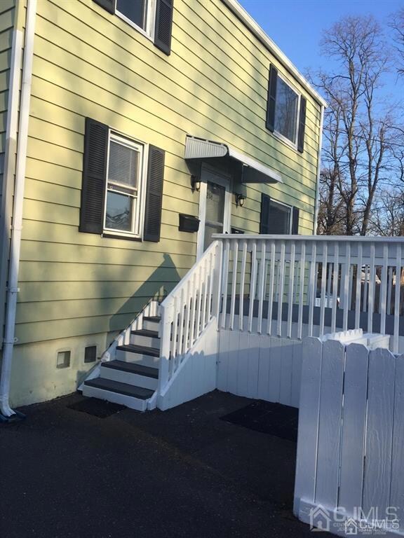 216 Shepherd Ave unit 2, Middlesex, NJ 08846 - photo 2