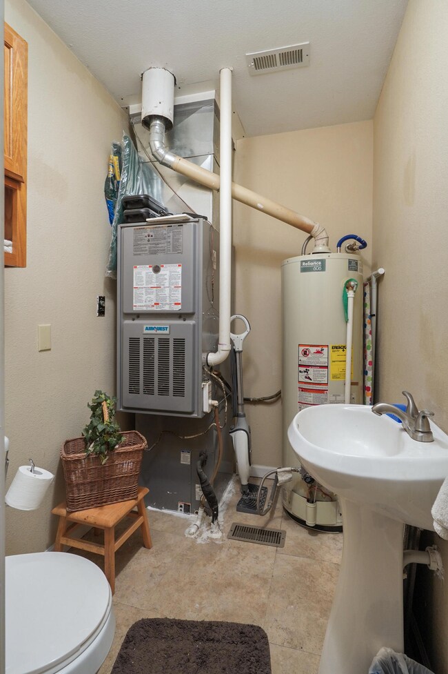 203 Prospect St, Nixa, MO 65714 - photo 5