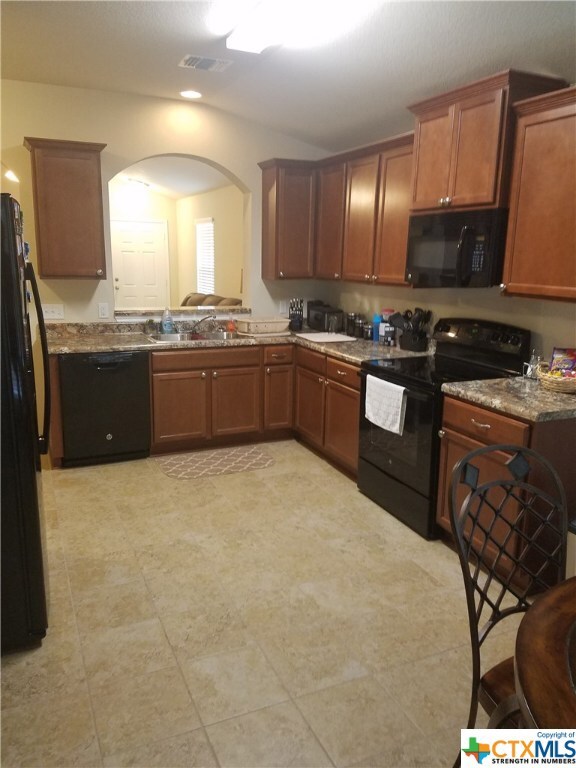 304 Kayla St, Troy, TX 76579 - photo 6