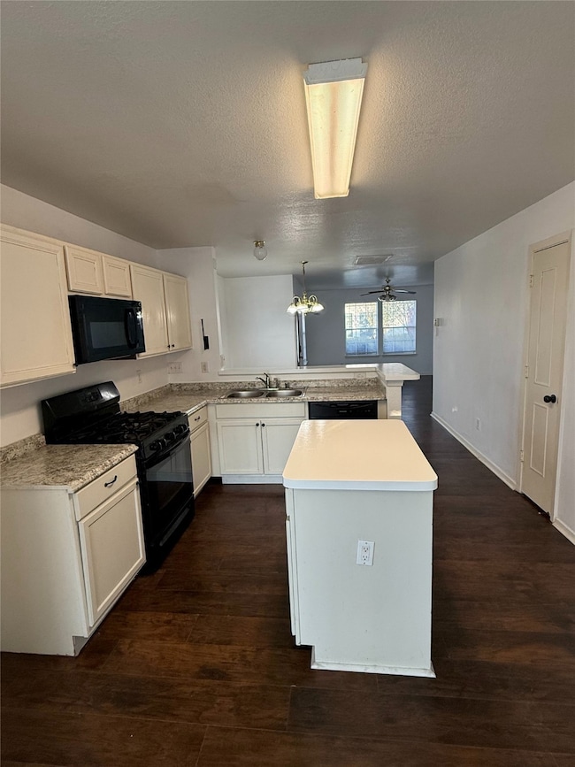 1639 Nichole Woods Dr, Houston, TX 77047 - photo 4