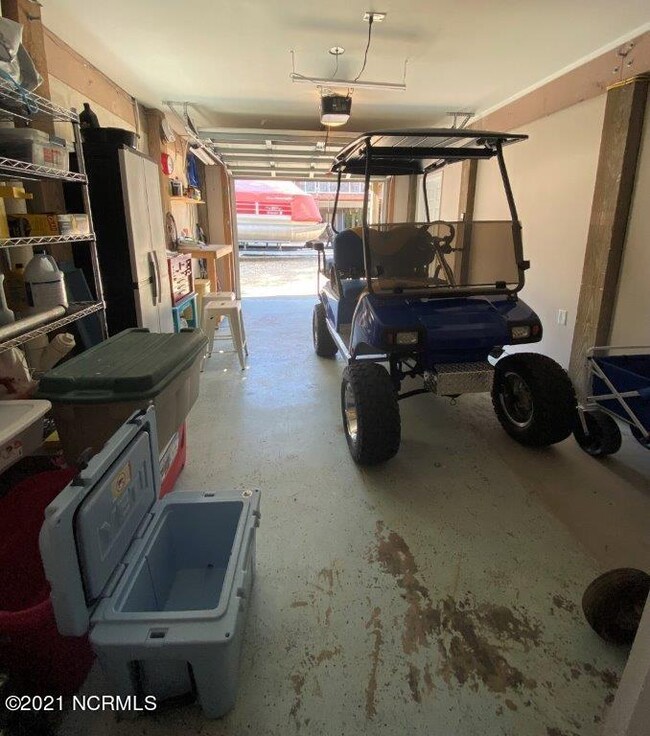 5 Storage garage