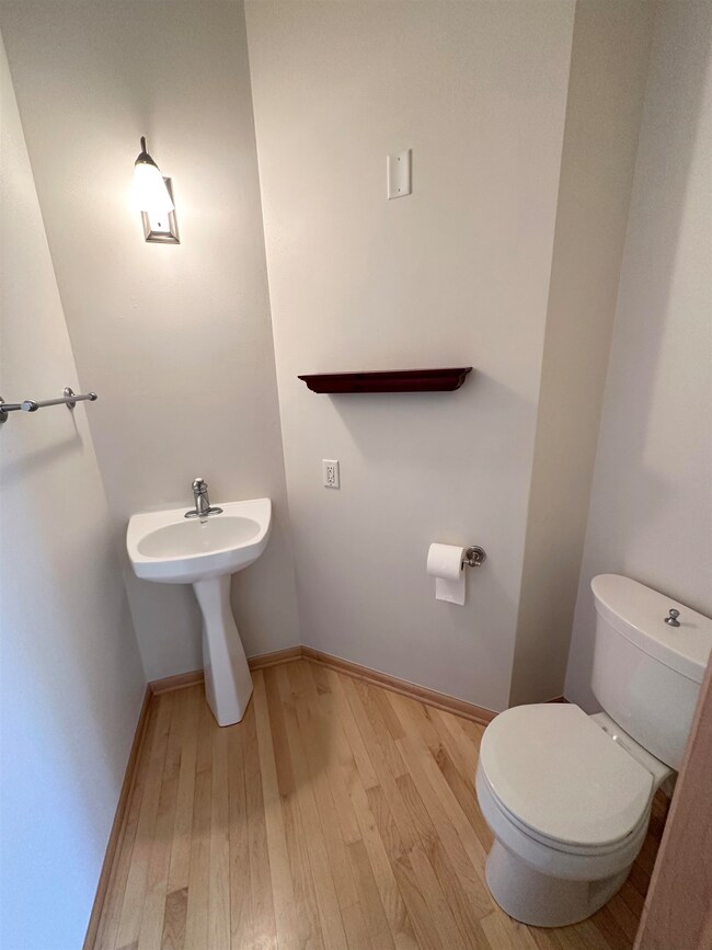 2793 Crinkle Root Dr, Fitchburg, WI 53711 - photo 5