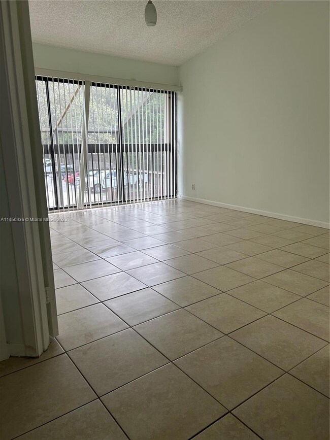 7134 SW 42nd Place unit 7134, Davie, FL 33314 - photo 6