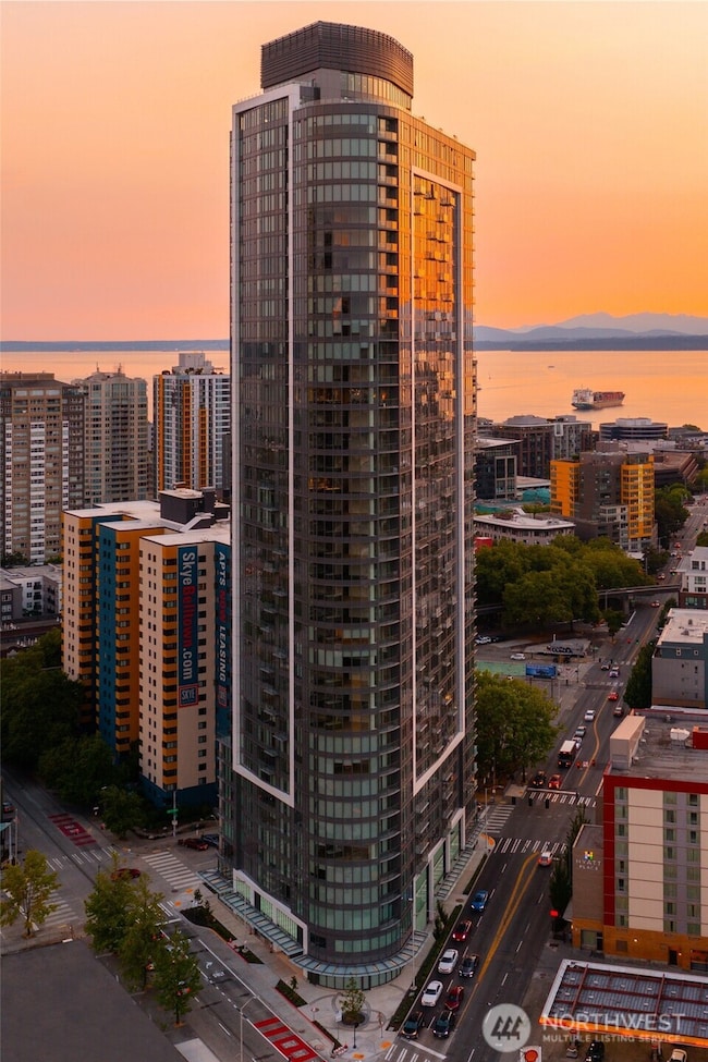 Standing tall against all its neighbors, Spire really stands out.