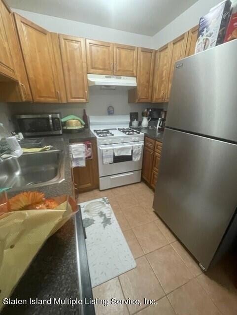 39 Country Dr E unit A, Staten Island, NY 10314 - photo 7