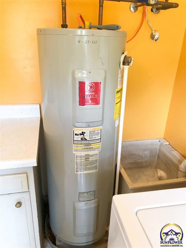 731 N Franklin St, Auburn, KS 66402 - photo 4