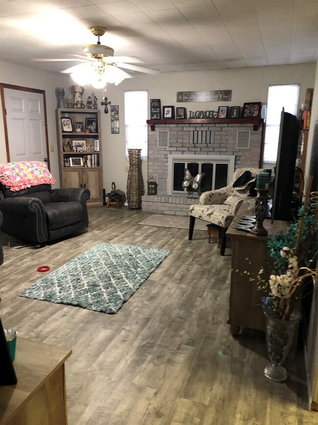 24609 65th Rd, O Brien, FL 32071 - photo 6