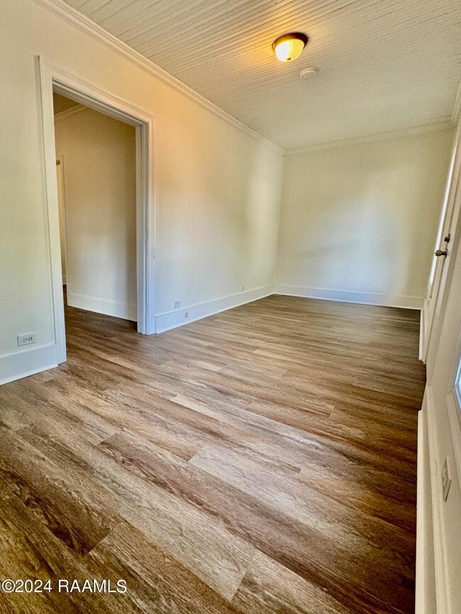 908 E Pershing St, New Iberia, LA 70560 - photo 4