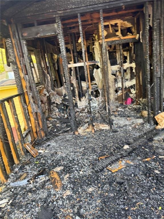 447 Martindale Ct, Stone Mountain, GA 30088 - photo 4