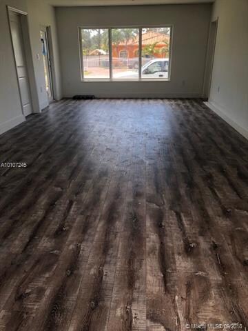 LIVING ROOM & DINING ROOM