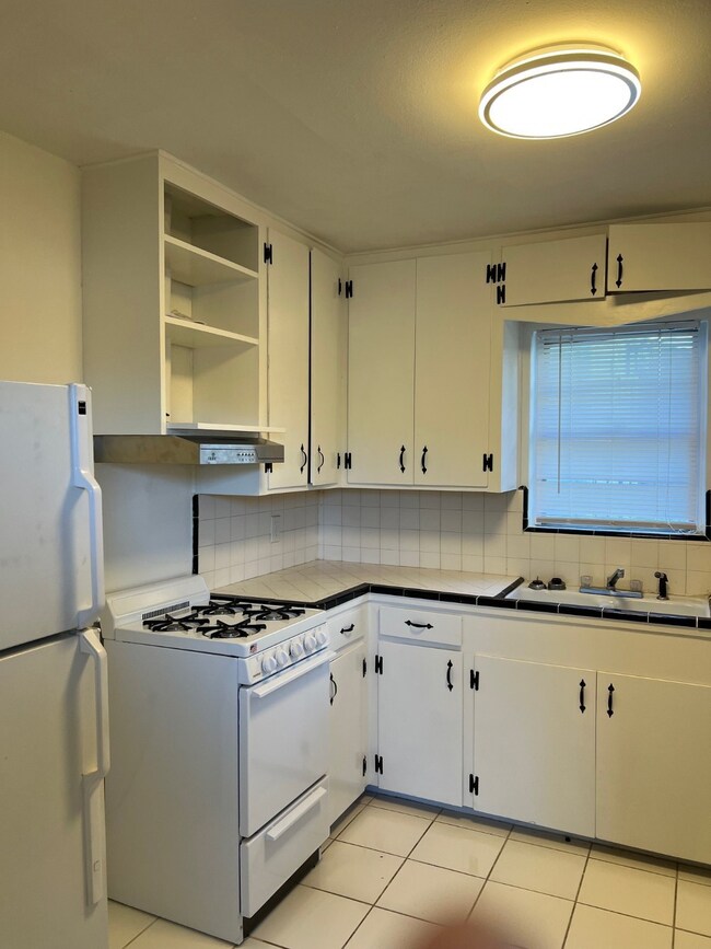 2005 Welch St unit 1/2, Houston, TX 77019 - photo 4