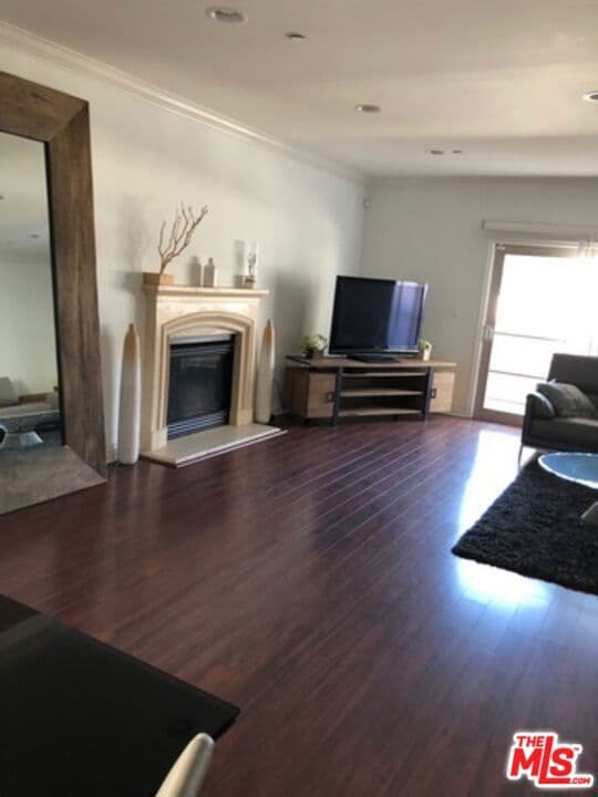 11848 Kiowa Ave unit 306, Los Angeles, CA 90049 - photo 5