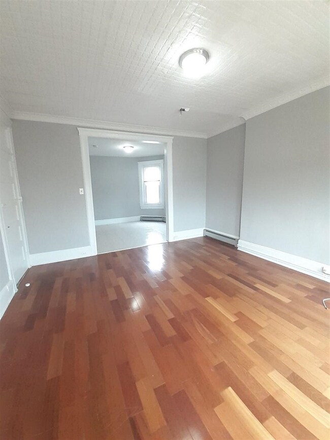 216 Highpoint Ave, Weehawken, NJ 07086 - photo 7