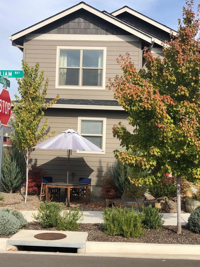122 Wiliam Way