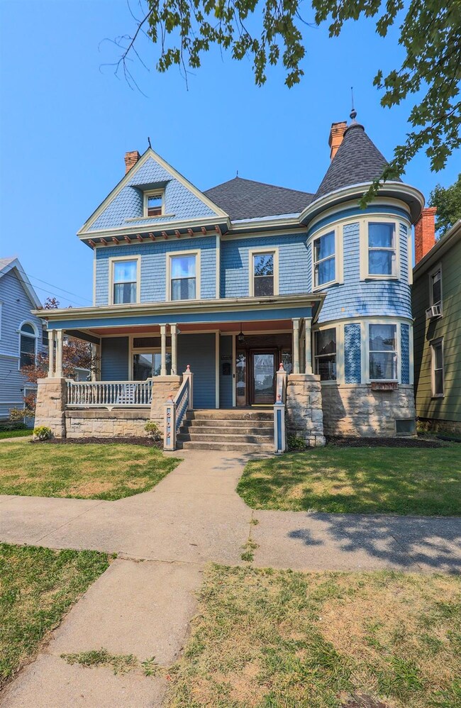 305 E Main St, Blanchester, OH 45107 - photo 2