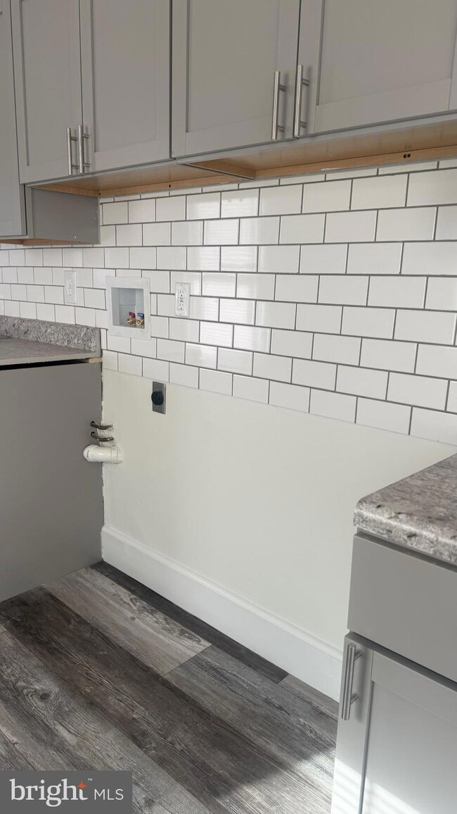 837 Locust St, Reading, PA 19604 - photo 6