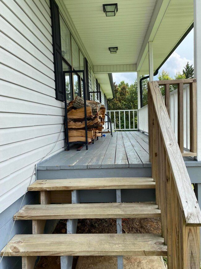 426 Bonifacious Rd, Tunnel Hill, GA 30755 - photo 4