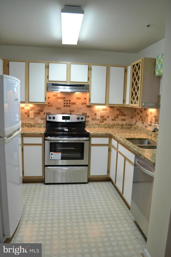 4401 Silverbrook Ln, Owings Mills, MD 21117 - photo 7