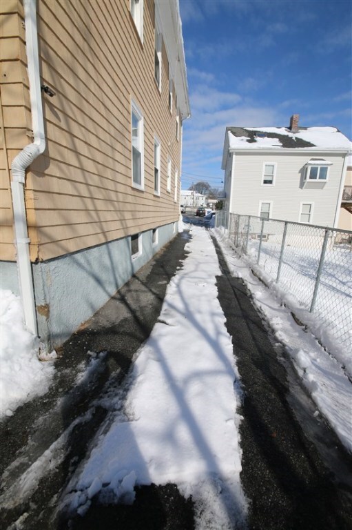 32 Metcalf St, Providence, RI 02904 - photo 3