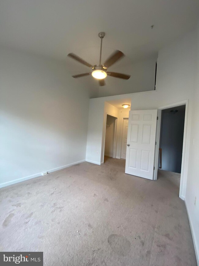 46372 Monocacy Square, Sterling, VA 20165 - photo 5