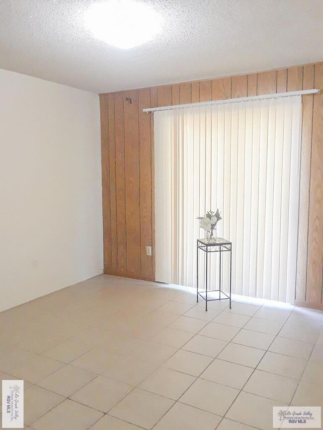 2100 Miller Ave, Donna, TX 78537 - photo 5