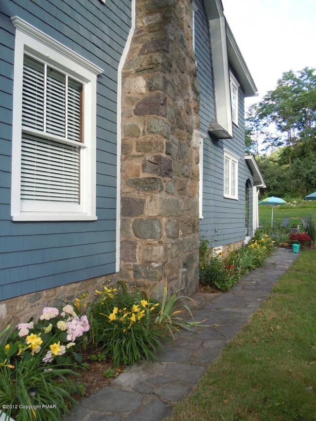 Side Perennial Garden