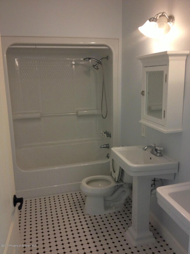 14 Jumper Rd, Dallas, PA 18612 - photo 7