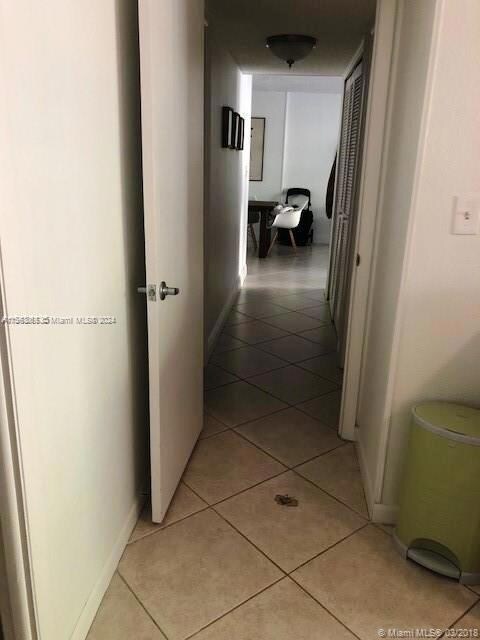 9360 Fontainebleau Blvd unit 110, Miami, FL 33172 - photo 6