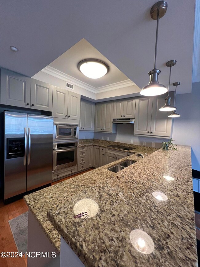 124 Walnut St unit 503, Wilmington, NC 28401 - photo 7