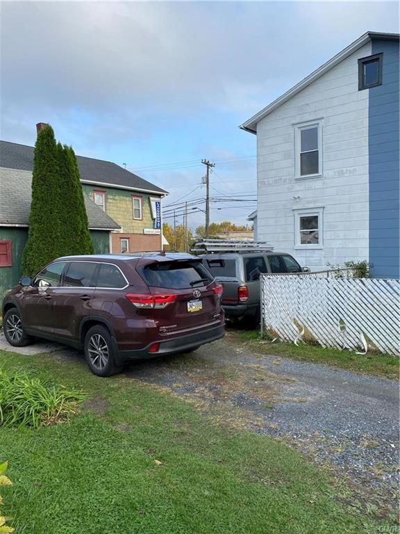 5157 Main St, Whitehall, PA 18052 - photo 2