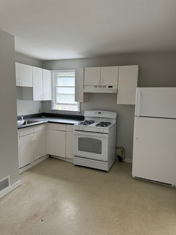 36-38 Blackstone Rd, Weymouth, MA 02191 - photo 3