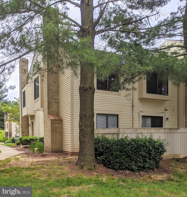 9331 Jarrett Ct, Montgomery Village, MD 20886 - photo 2