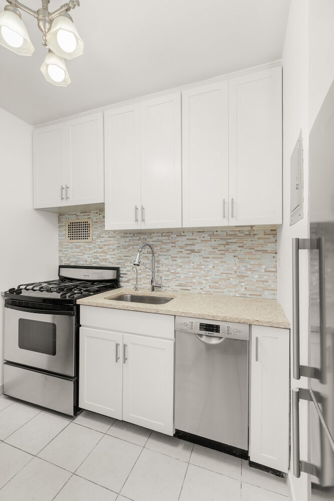 The Queen Anne unit 2C, New York, NY 10021 - photo 4