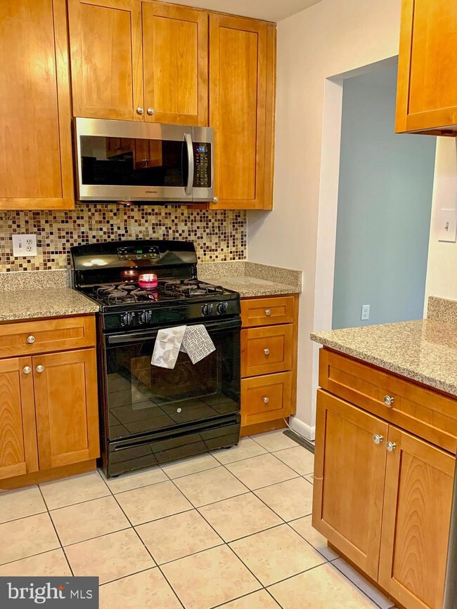 1401 Northgate Square unit 22C, Reston, VA 20190 - photo 7