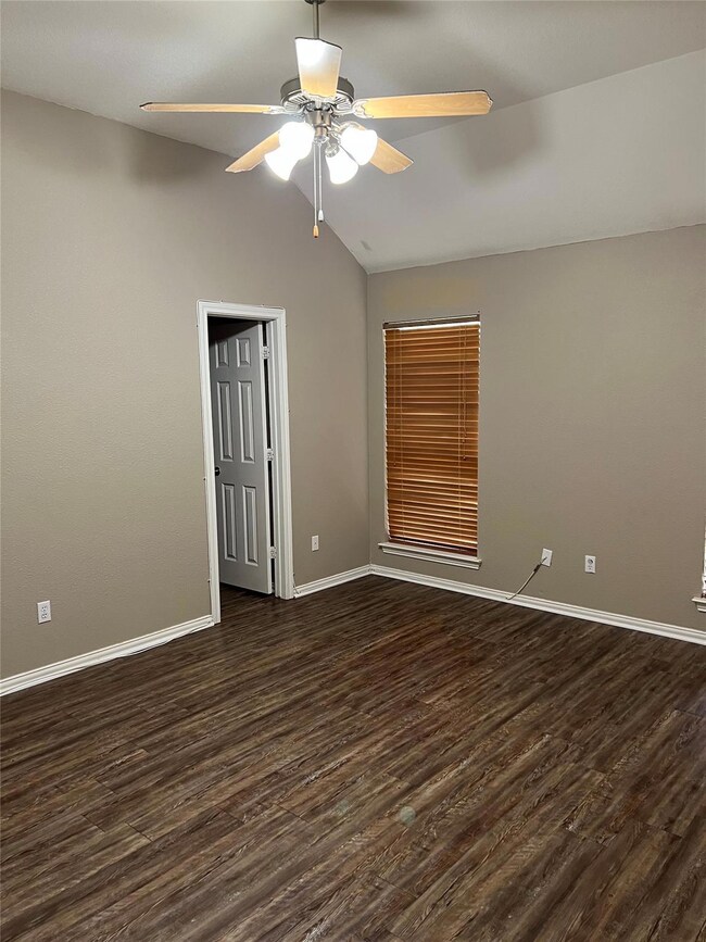 626 Olive Branch Rd, Brock, TX 76087 - photo 5