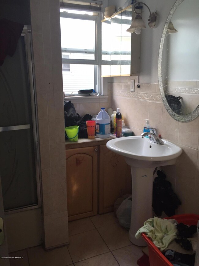 120 Roosevelt Ave, Jersey City, NJ 07304 - photo 5