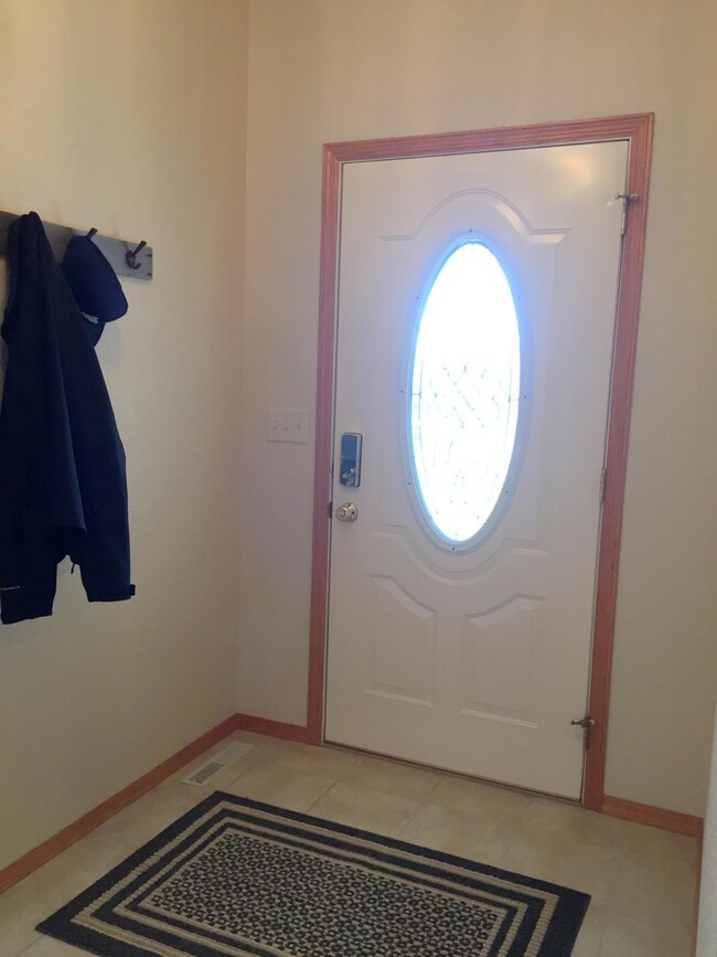 2106 Lancaster Loop, Pierre, SD 57501 - photo 7