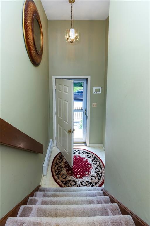 565 Quaker Ln unit 92, West Warwick, RI 02893 - photo 4