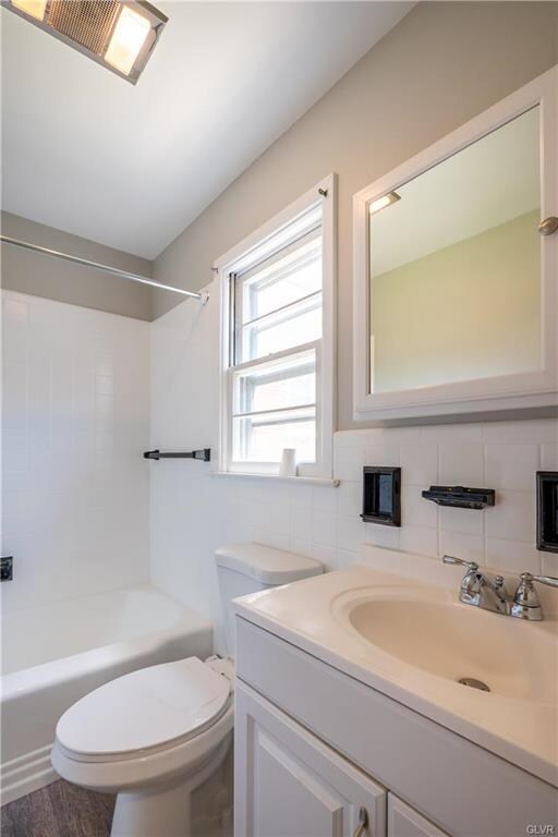 2038 W Highland St unit 2040, Allentown, PA 18104 - photo 7