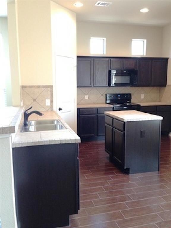 353 Orbit Dr, Lavon, TX 75166 - photo 4