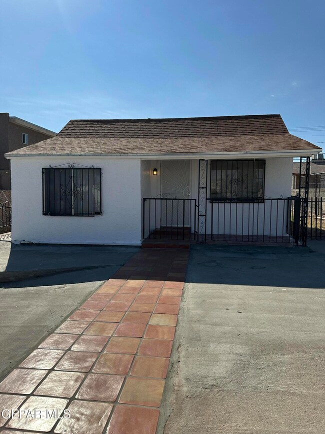 3704 Taylor Ave, El Paso, TX 79930 - photo 5