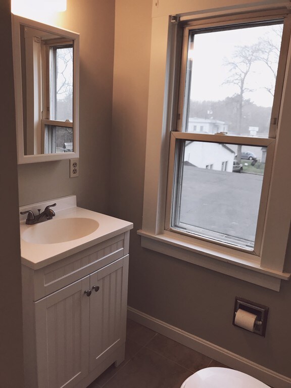 303 Broad St, Bridgewater, MA 02324 - photo 6