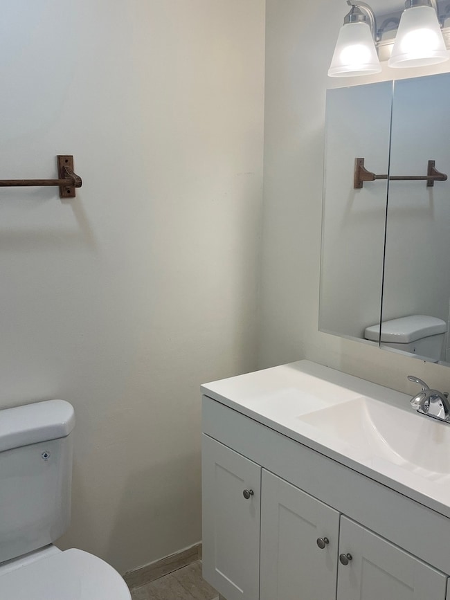 1381 N Glen Cir unit A, Aurora, IL 60506 - photo 5