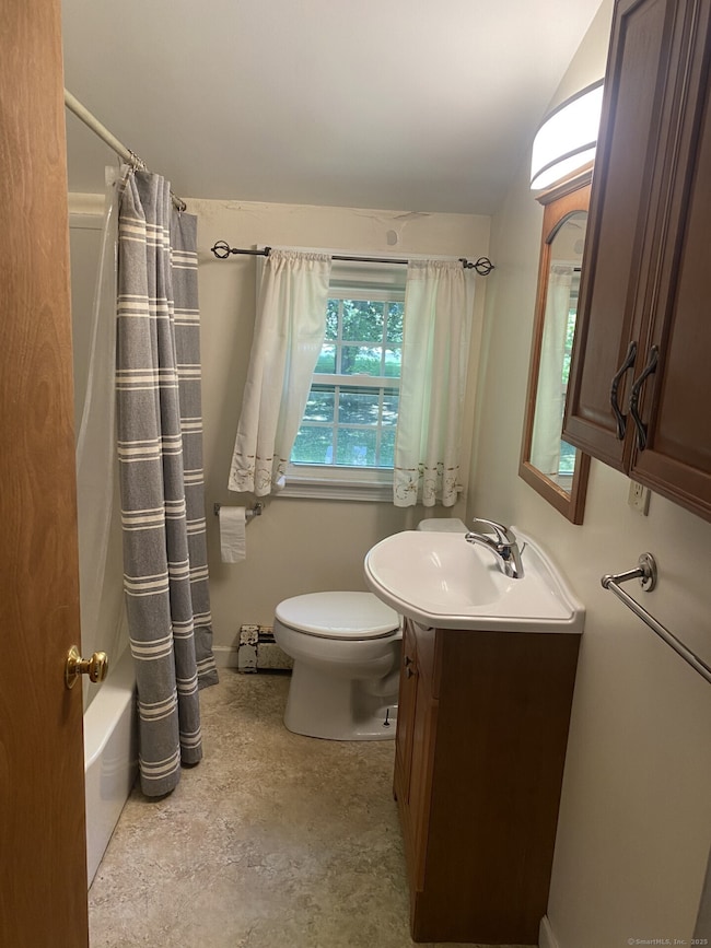 45 Monroe Rd, Enfield, CT 06082 - photo 7