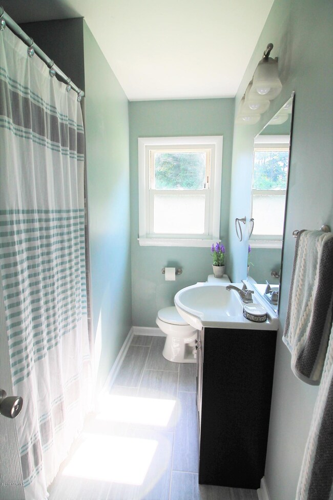 105 Arthur Ct, Jacksonville, NC 28546 - photo 5